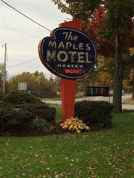 Maples Motel Сандъски Екстериор снимка