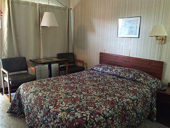 Maples Motel Сандъски Екстериор снимка